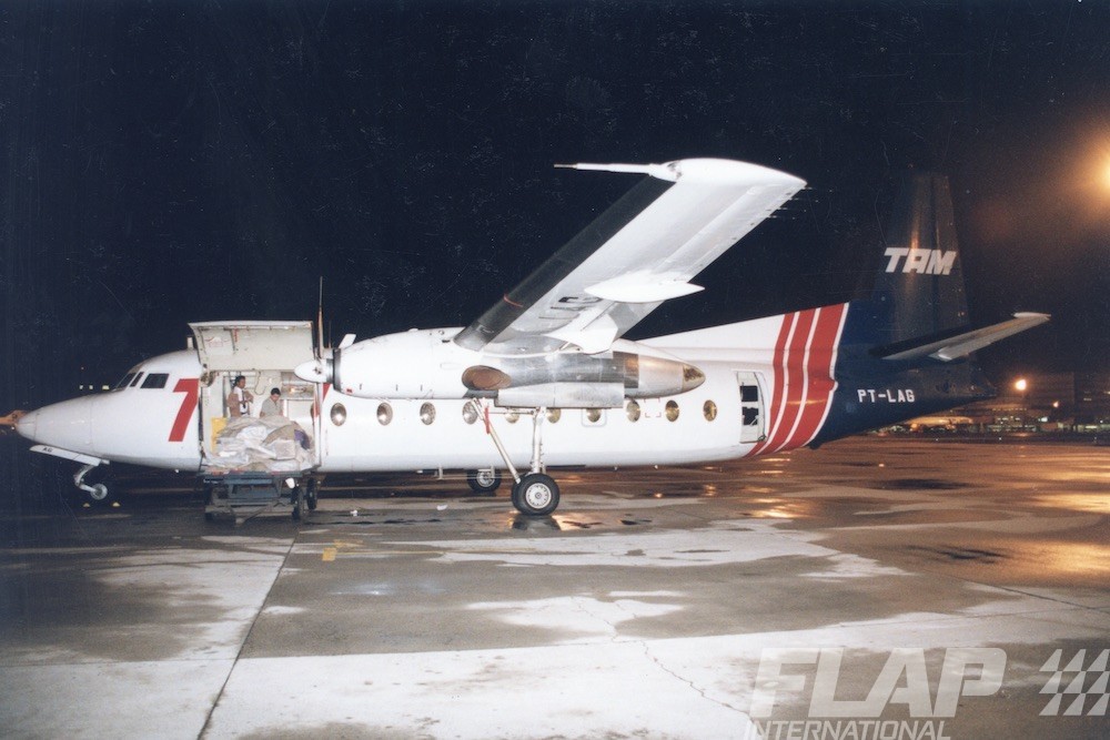 PT-LAG / Fokker 27 / TAM