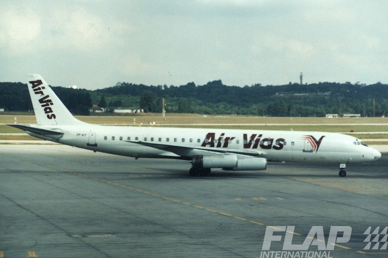 PP-AIY / DC-8 / Air Vias