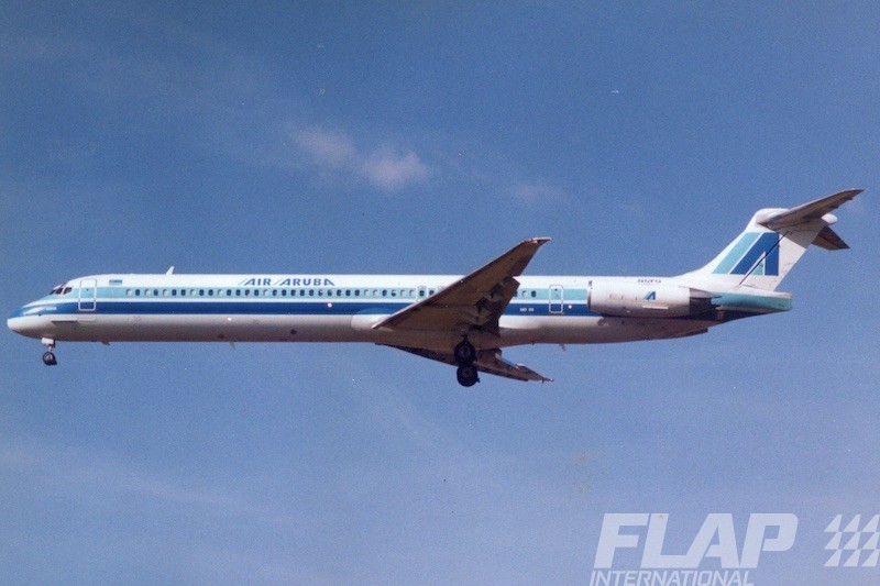 N12FQ / Air Aruba / MD-88