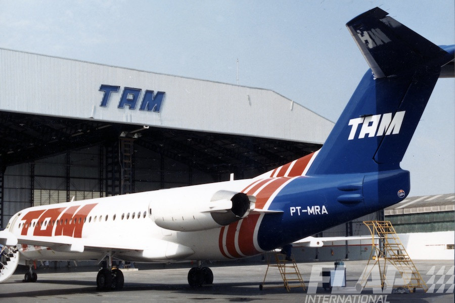 PT-MRA / Fokker 100 / TAM