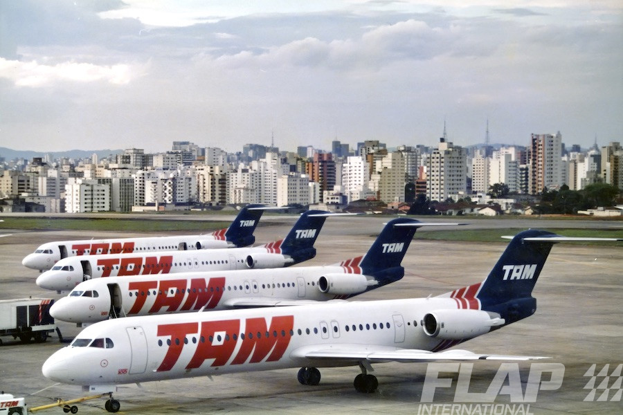 PT-MRK / Fokker 100 / TAM