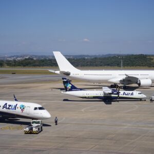 PR-AYW / E195-E1 / Azul