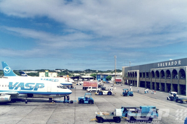 737-200 / Vasp