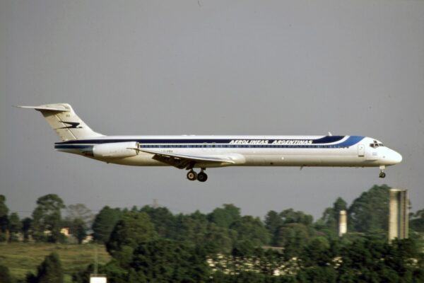 LV-VBX / MD-88 / Aerolíneas Argentinas