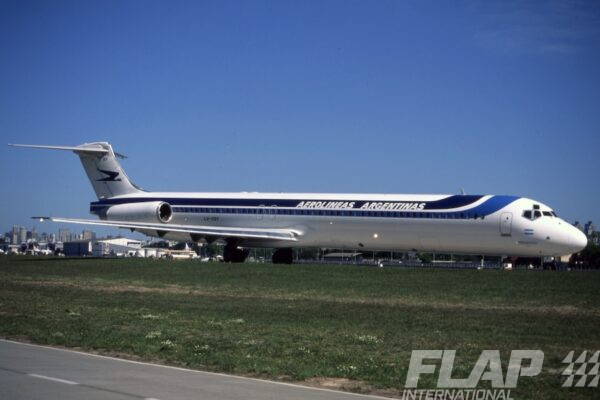 LV-VBY / MD-88 / Aerolíneas Argentinas