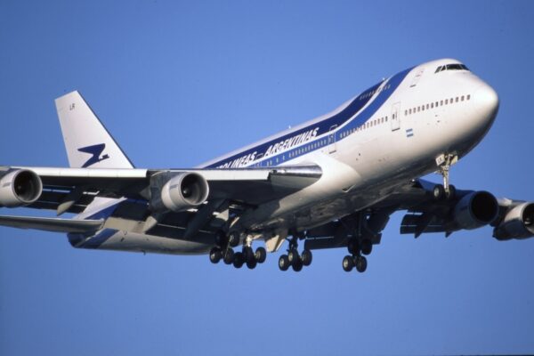 LV-MLR / 747-200 / Aerolíneas Argentinas