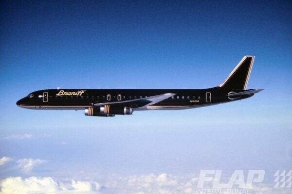 N1809E / DC-8 Series 60 / Braniff