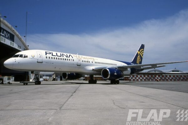 CX-PUD / 757-200 / PLUNA