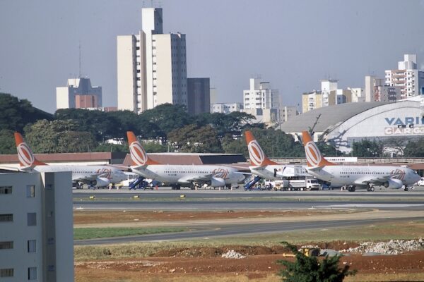 PR-GOF / 737-700 / GOL