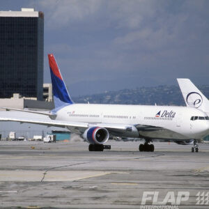 N837MH / 767-400 / Delta