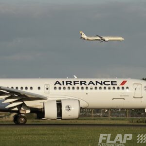 F-HPNB / A220-300 / Air France