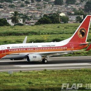 D2-TBK / 737-700 / TAAG